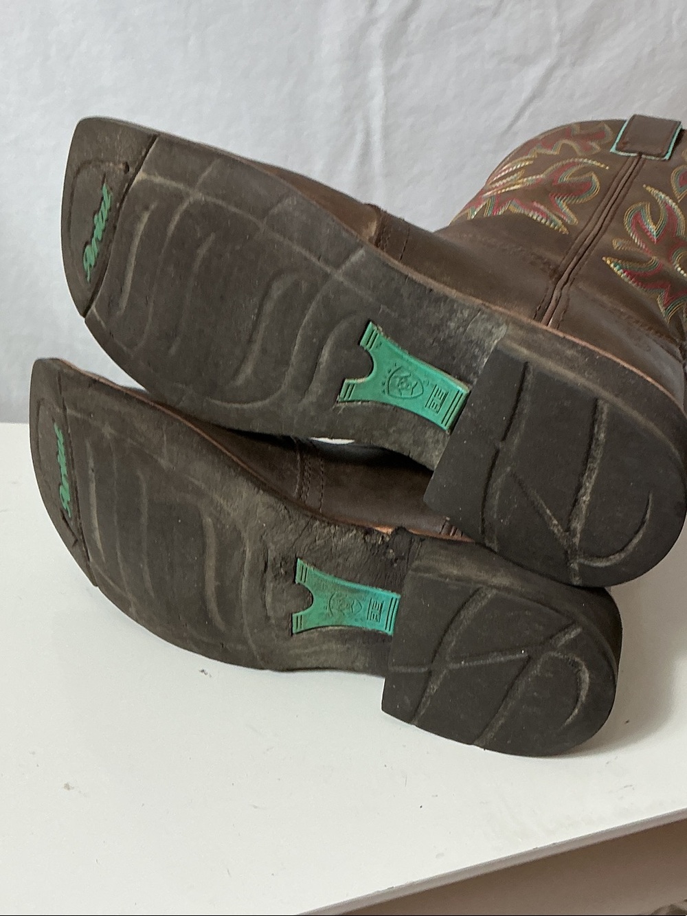 Ariat Brown Leather Western Boots with Turquoise Trim and Red Lining - Picture 8 of 12